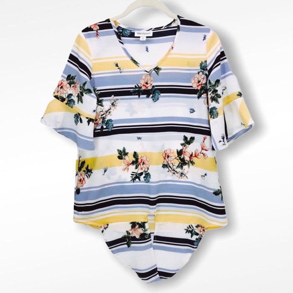 Westport Size XS Floral Bell Sleeve Blouse Top - Picture 1 of 8